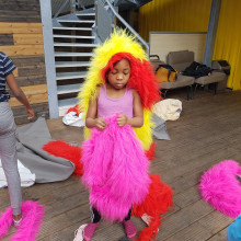 Used Clothes and Emotional Ties. Artistic Atelier for Homeless Migrant Children